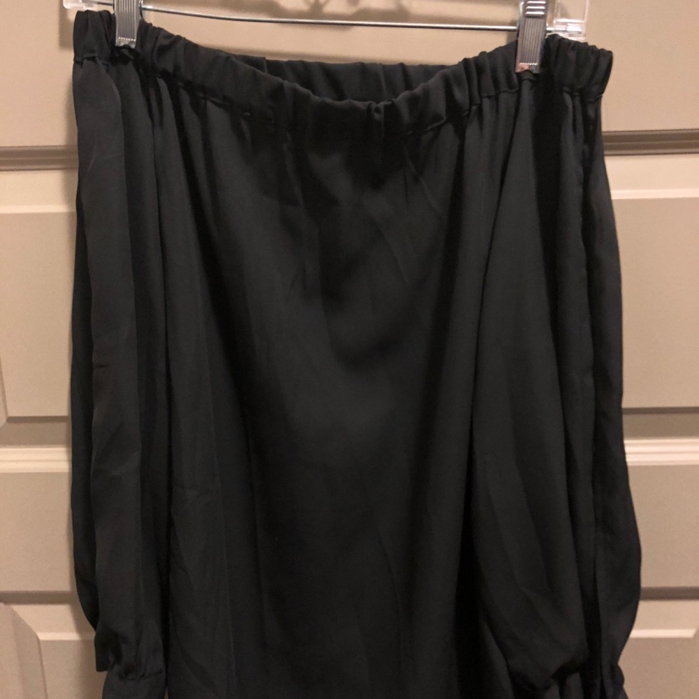 Black strapless long sleeve top